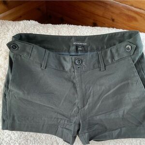 Banana Republic Women's black Cargo Shorts